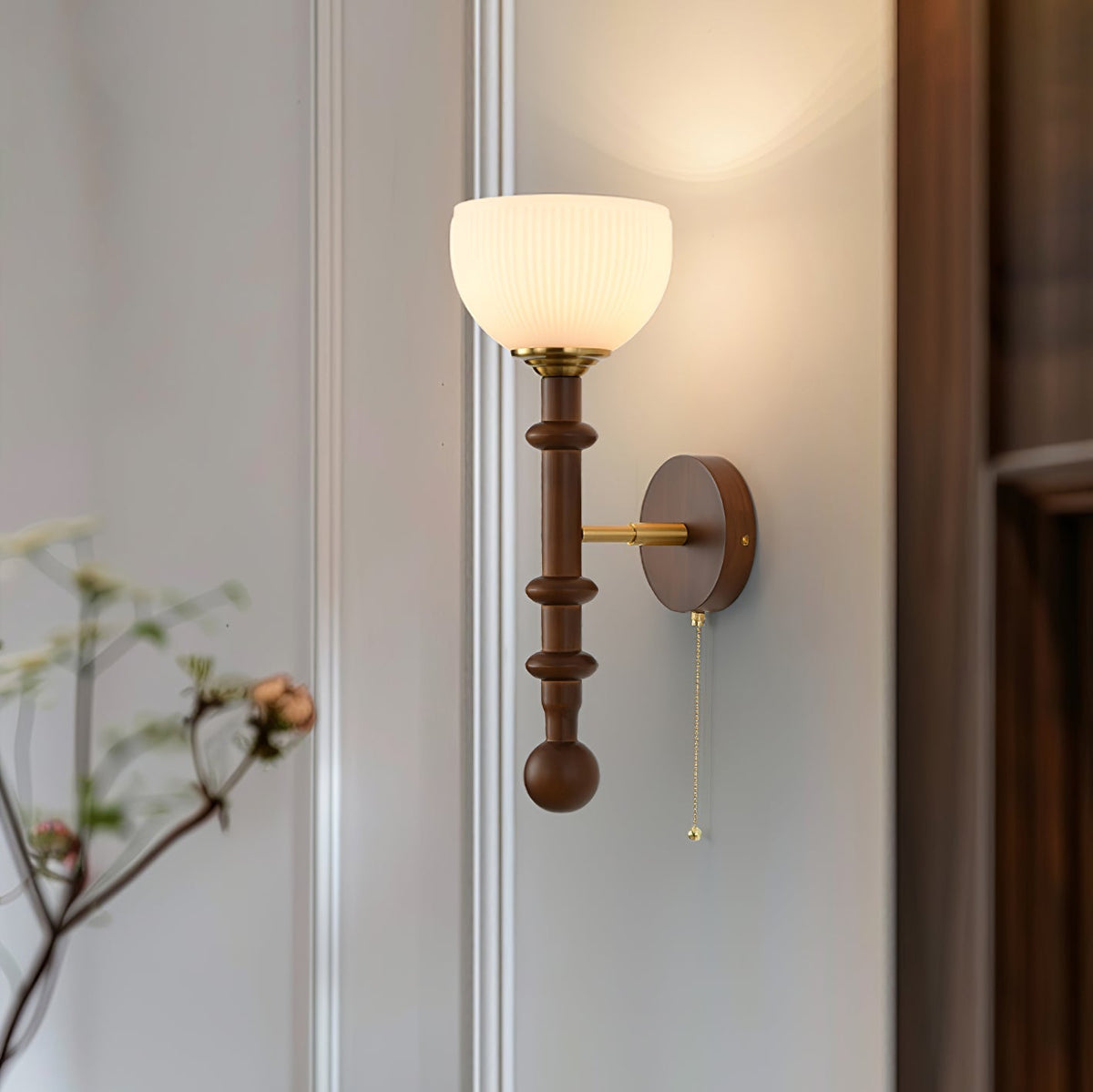 Hilda aplique de pared Roma elegancia de madera