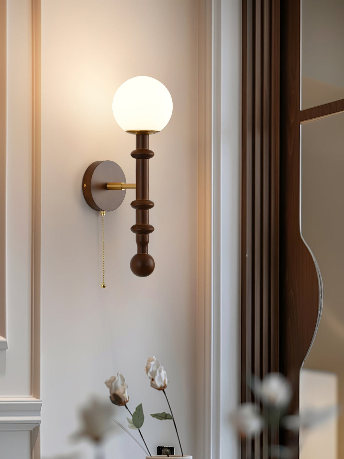 Hilda aplique de pared Roma elegancia de madera