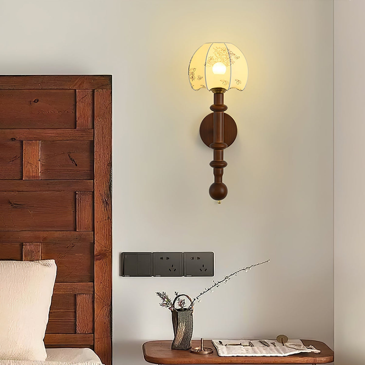 Hilda aplique de pared Roma elegancia de madera