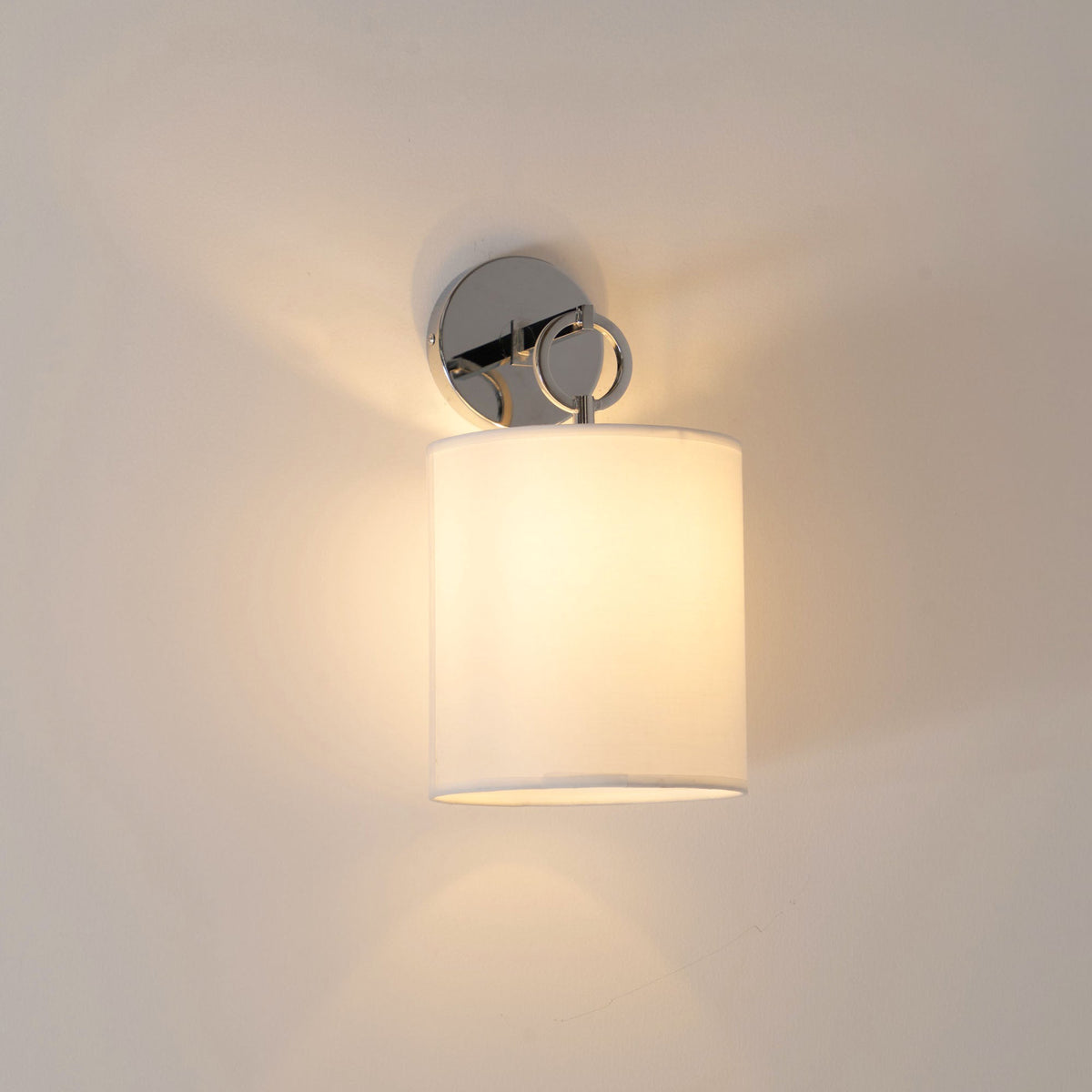 Calenina aplique de pared