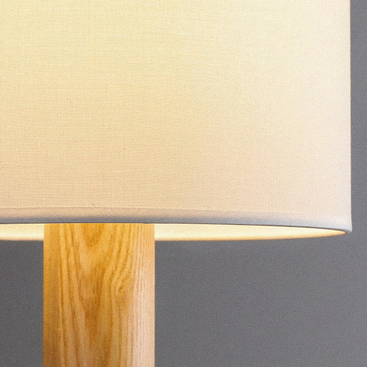 Ravmis lámpara de mesa rústica de madera