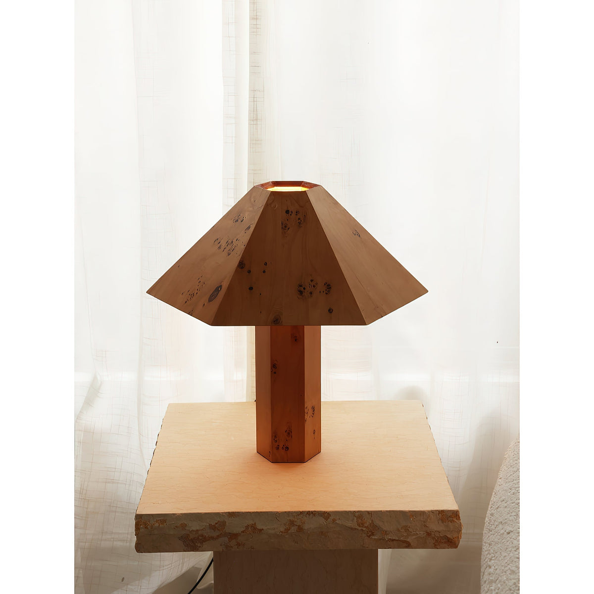 Lorvienne lámpara de mesa