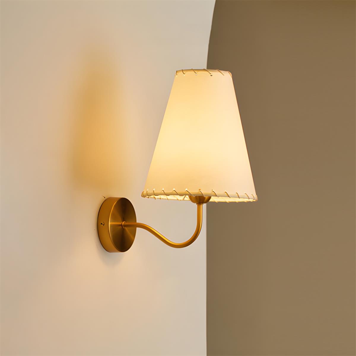 Greer aplique de pared Gentle Bend