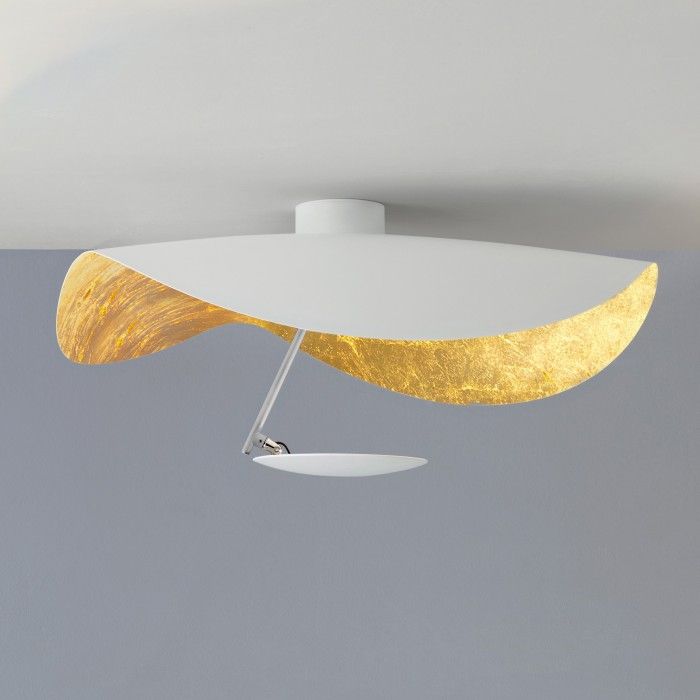 Solenena lámpara de techo Solena con abatidor curvado y interior dorado