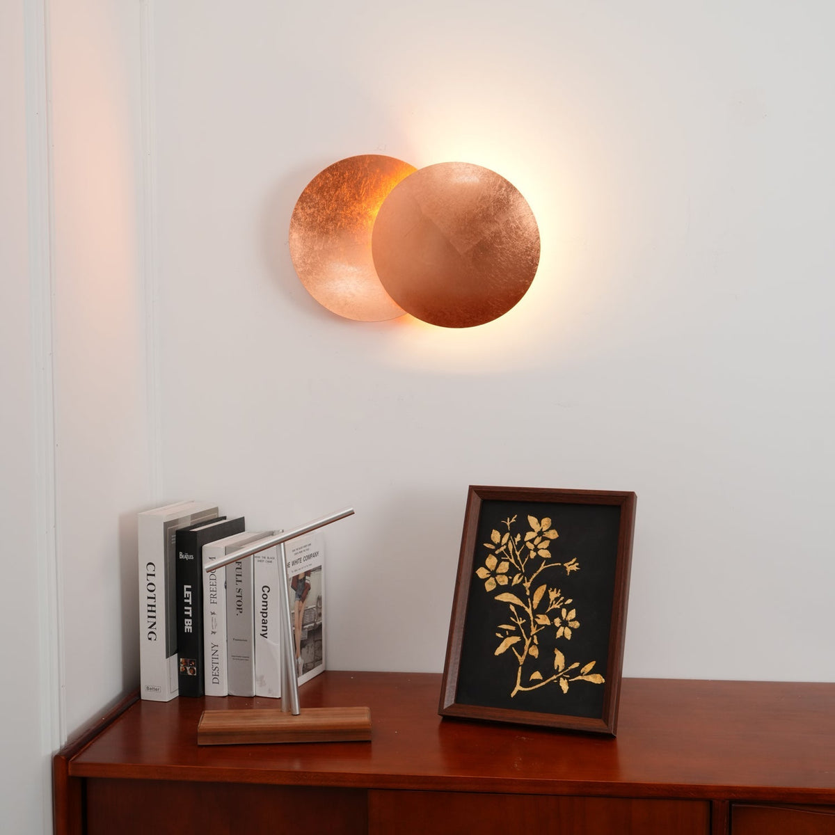 Fioris aplique de pared moderno y minimalista