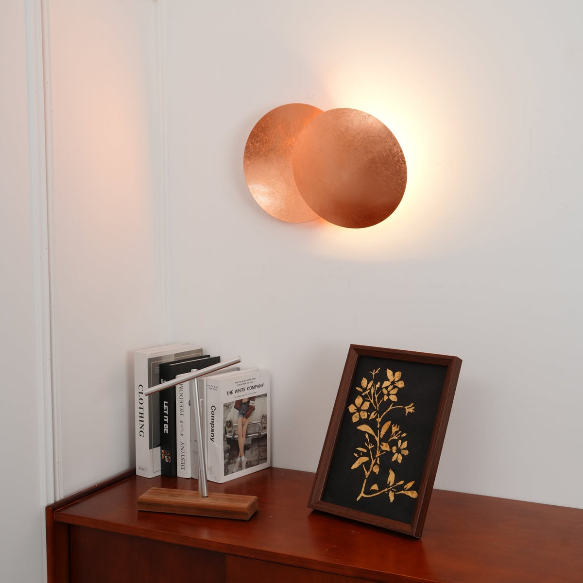 Fioris aplique de pared moderno y minimalista