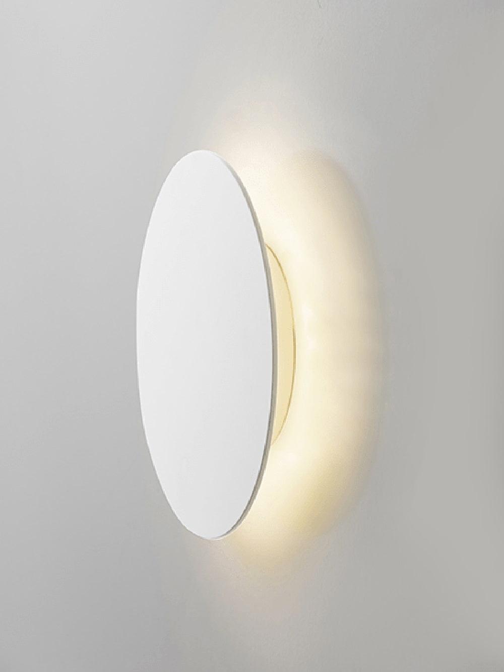 Phelan aplique de pared de latón minimalista
