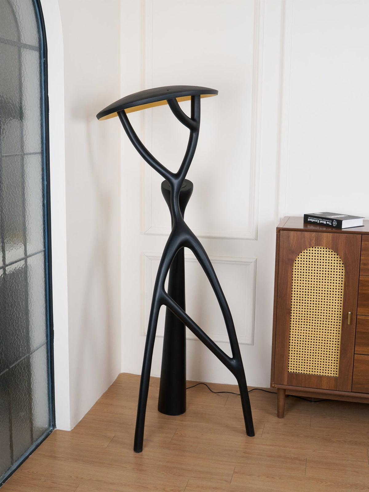 Seluia lámpara de pie escultura abstracta gótica