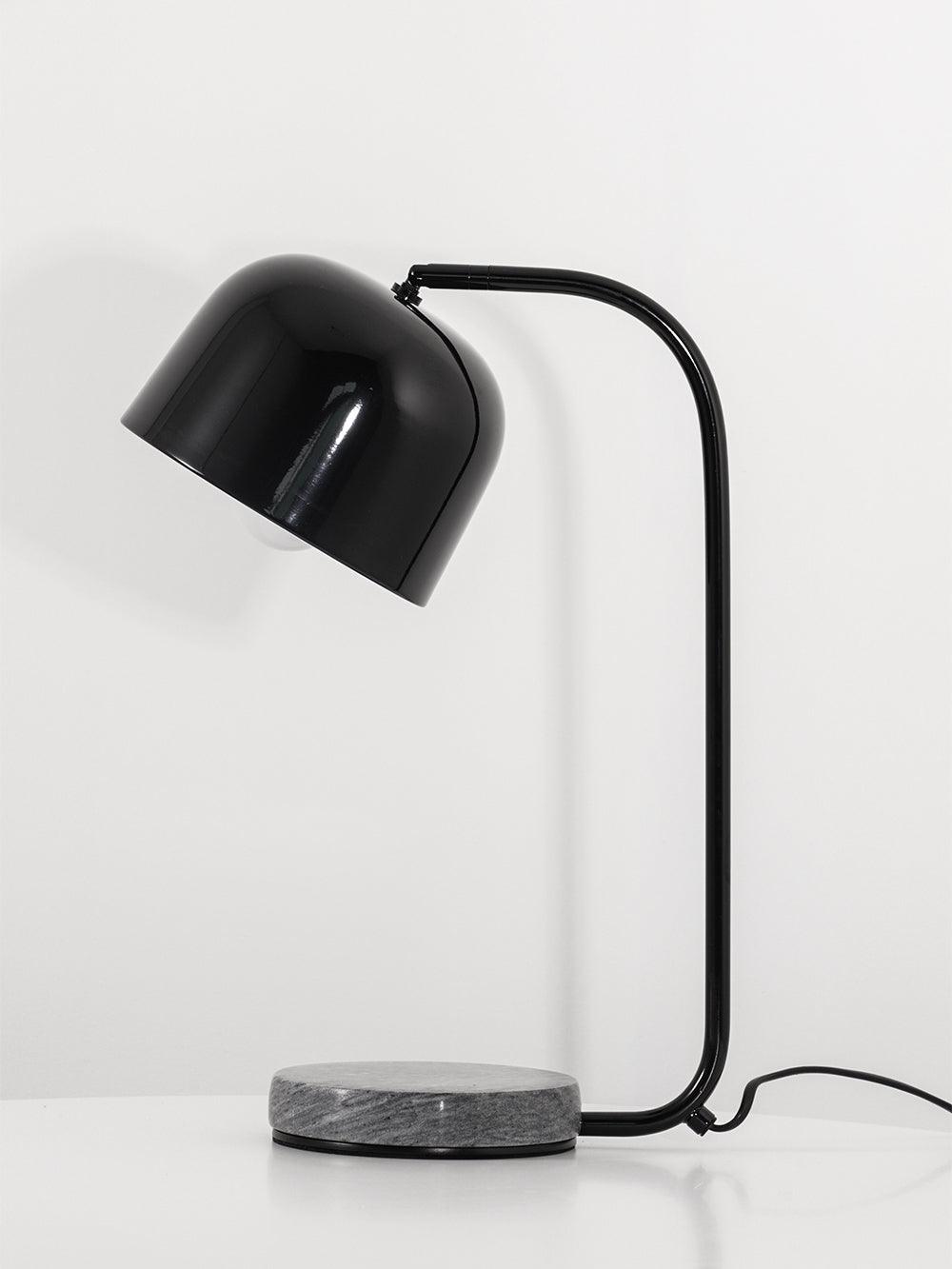 Noroora lámpara de mesa minimalista