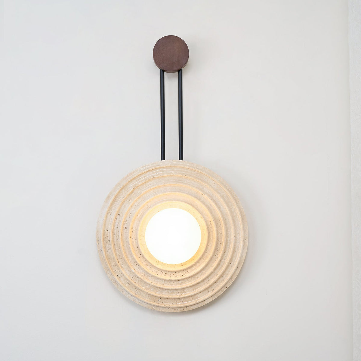 Isoror aplique de pared con anillo en espiral de travertino