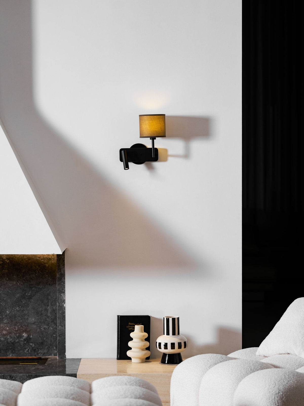 Rivoeria aplique de pared