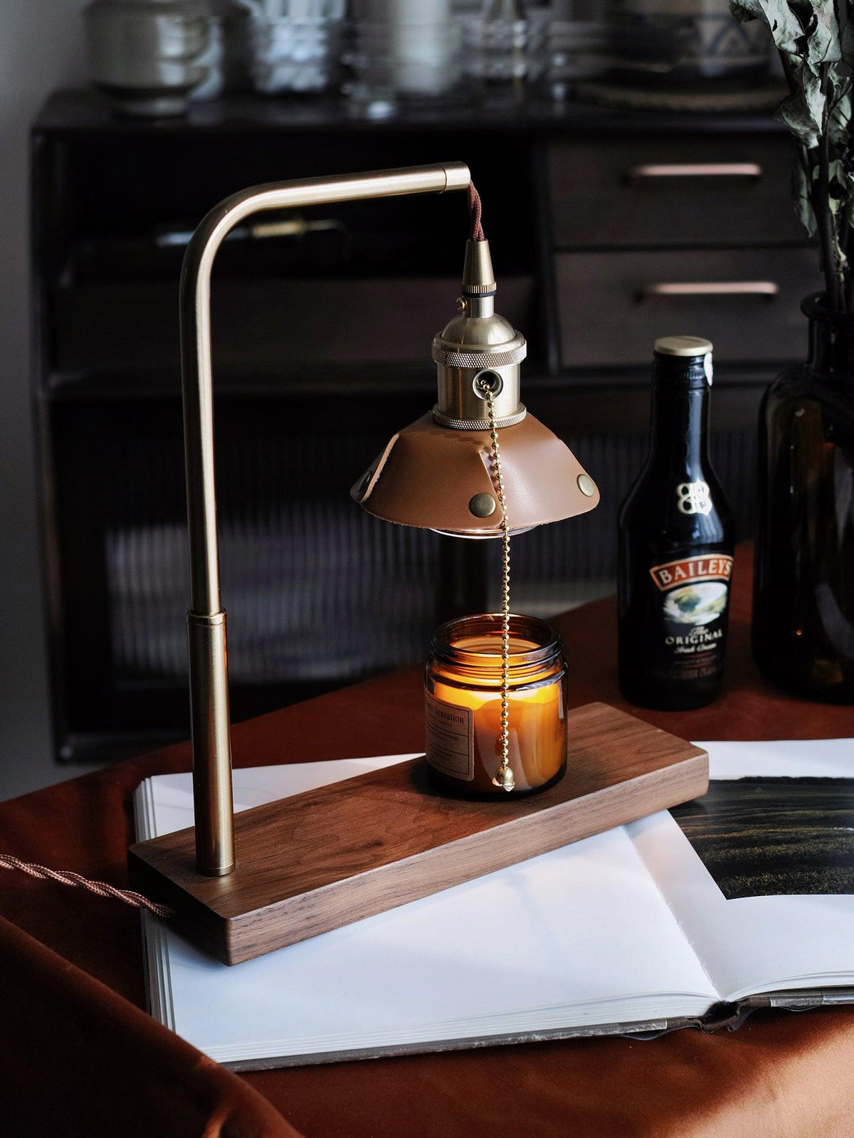 Clark lámpara de mesa moderna de madera