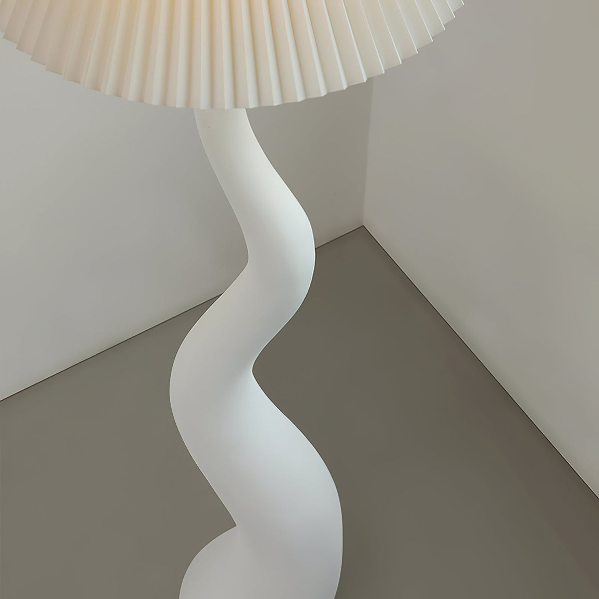 Serpent lámpara de pie