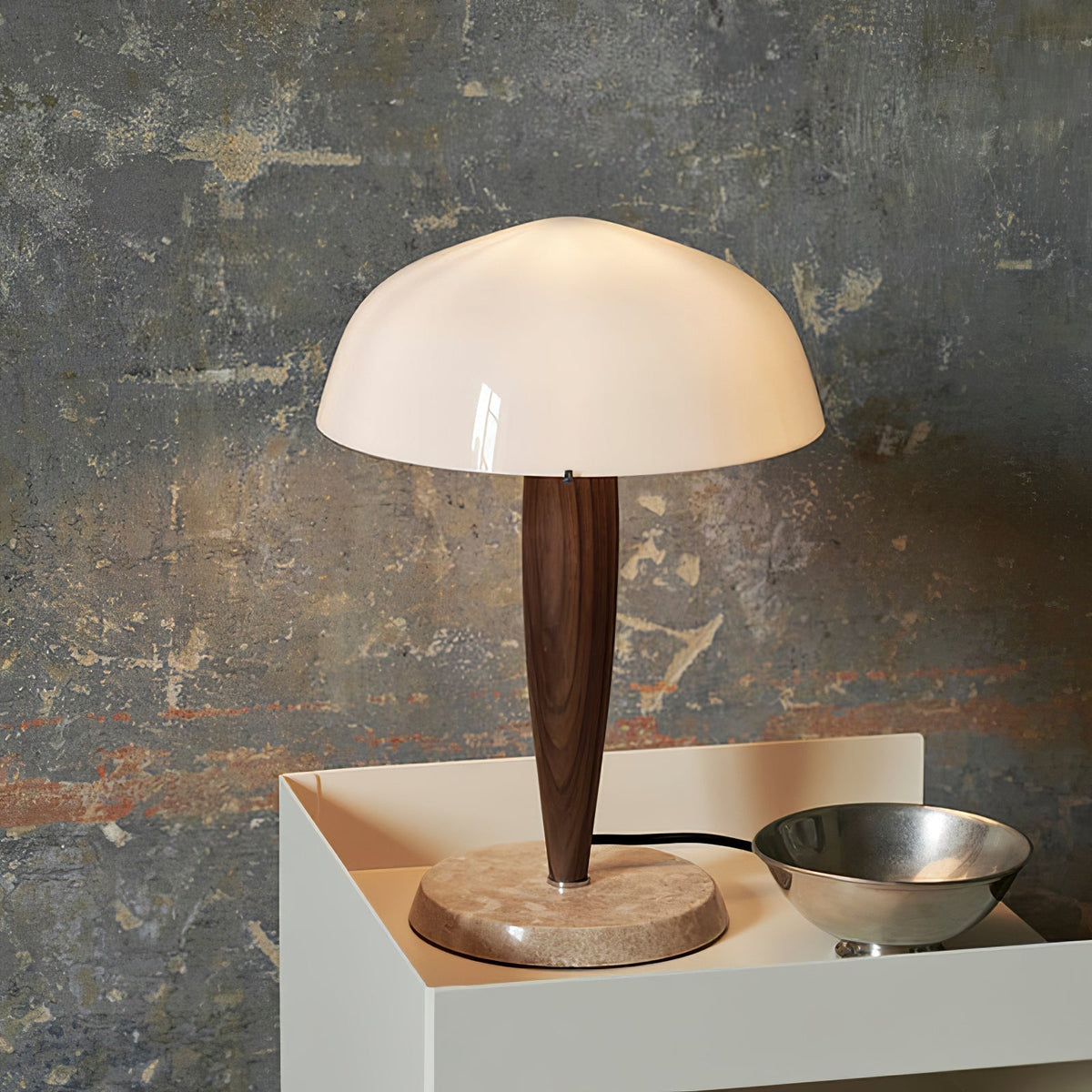 Emerson lámpara de mesa de madera