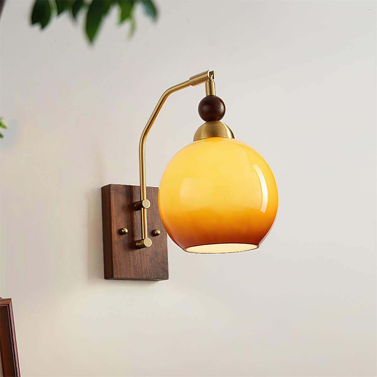 Rinuette aplique de pared de latón, vidrio y madera nogal