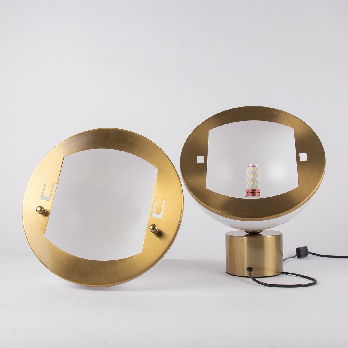 Solaria lámpara de mesa futurista