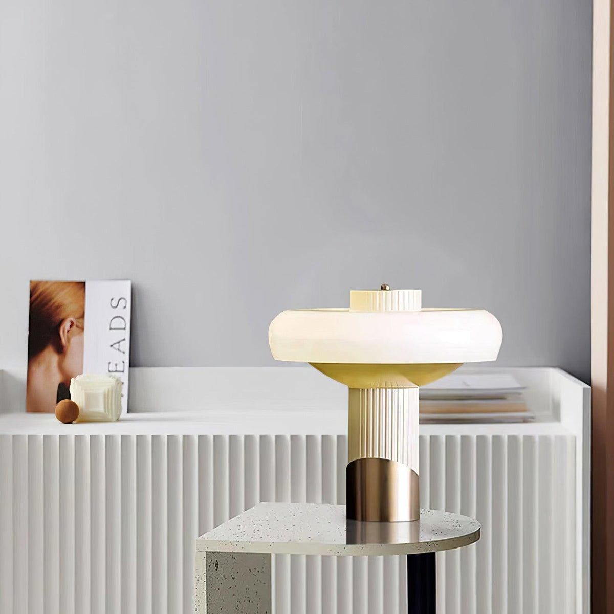 Velisine lámpara de mesa contemporánea de vidrio