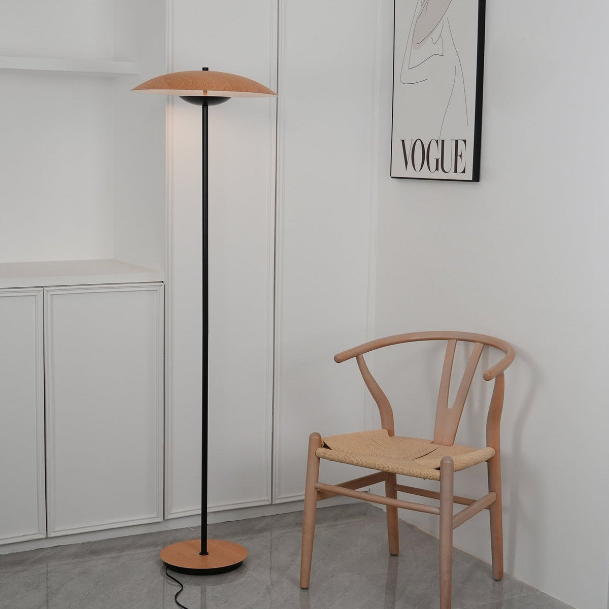 Ferinira lámpara de pie minimalista de aluminio