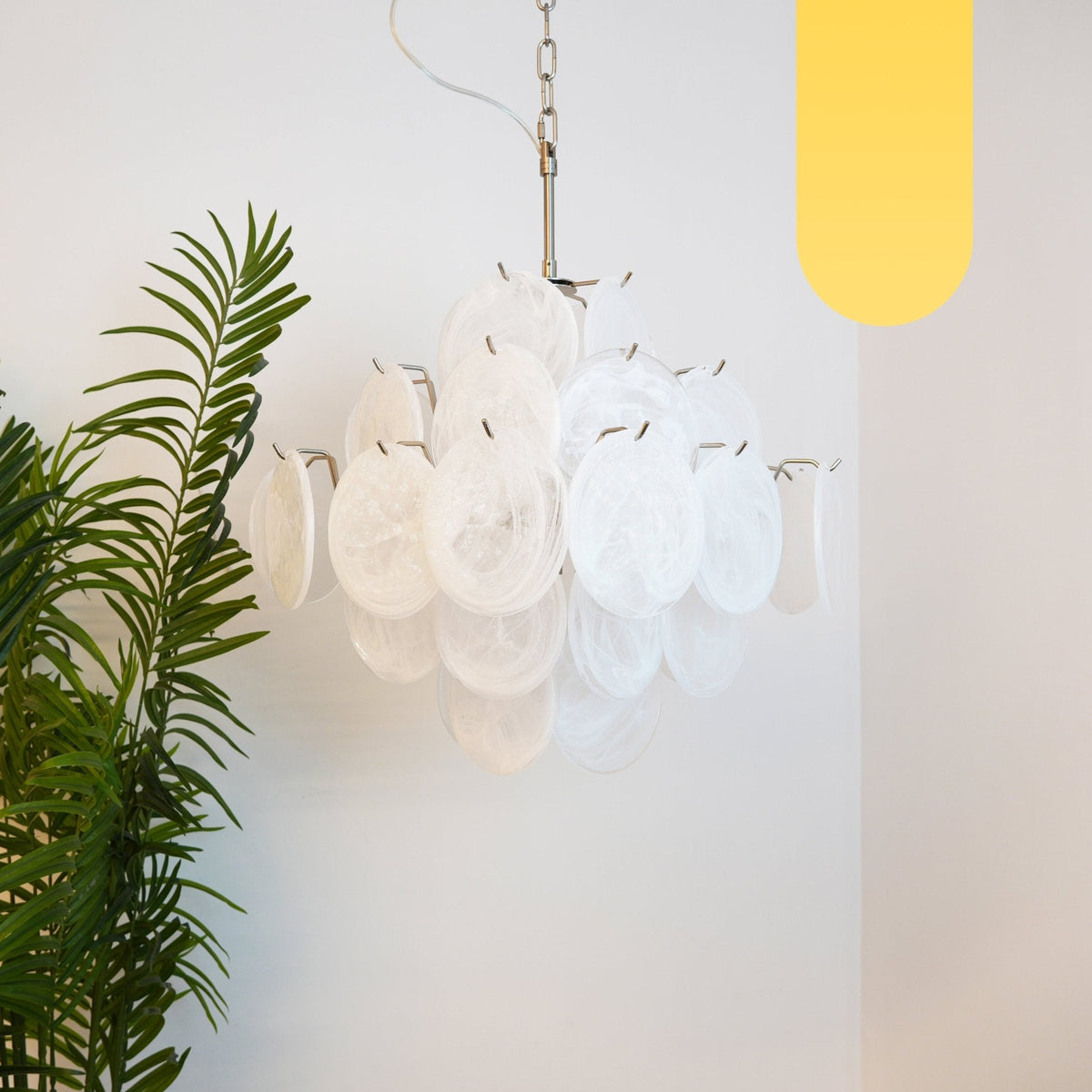 Liorinelle lámpara de araña en vidrio blanco de Murano con discos