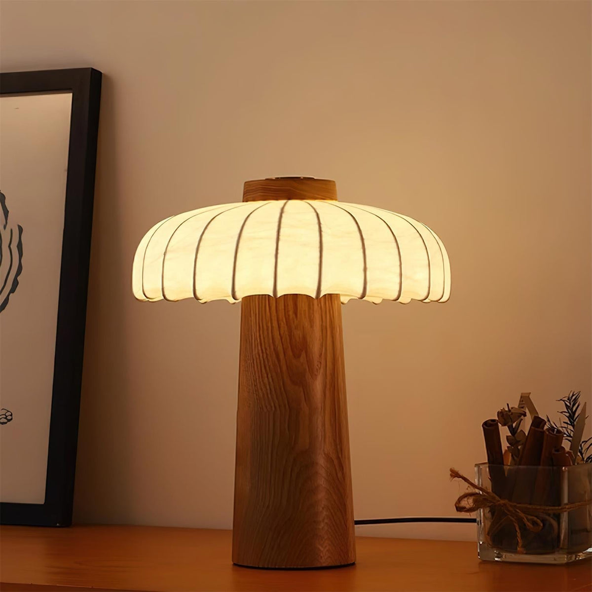 Teriarielle lámpara de mesa