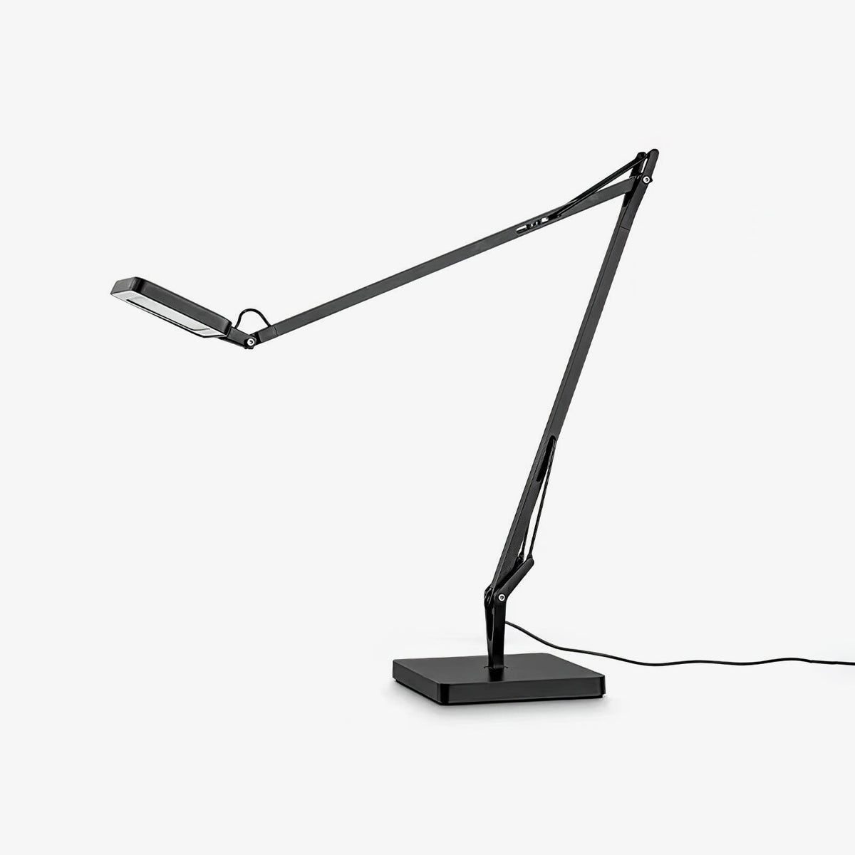 Tevenu lámpara de mesa de aluminio industrial