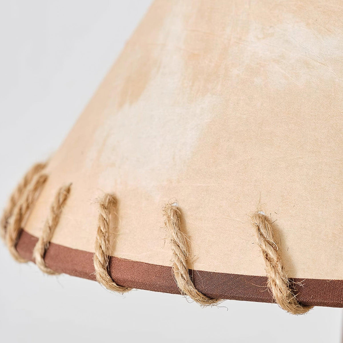 Cedar lámpara de pie