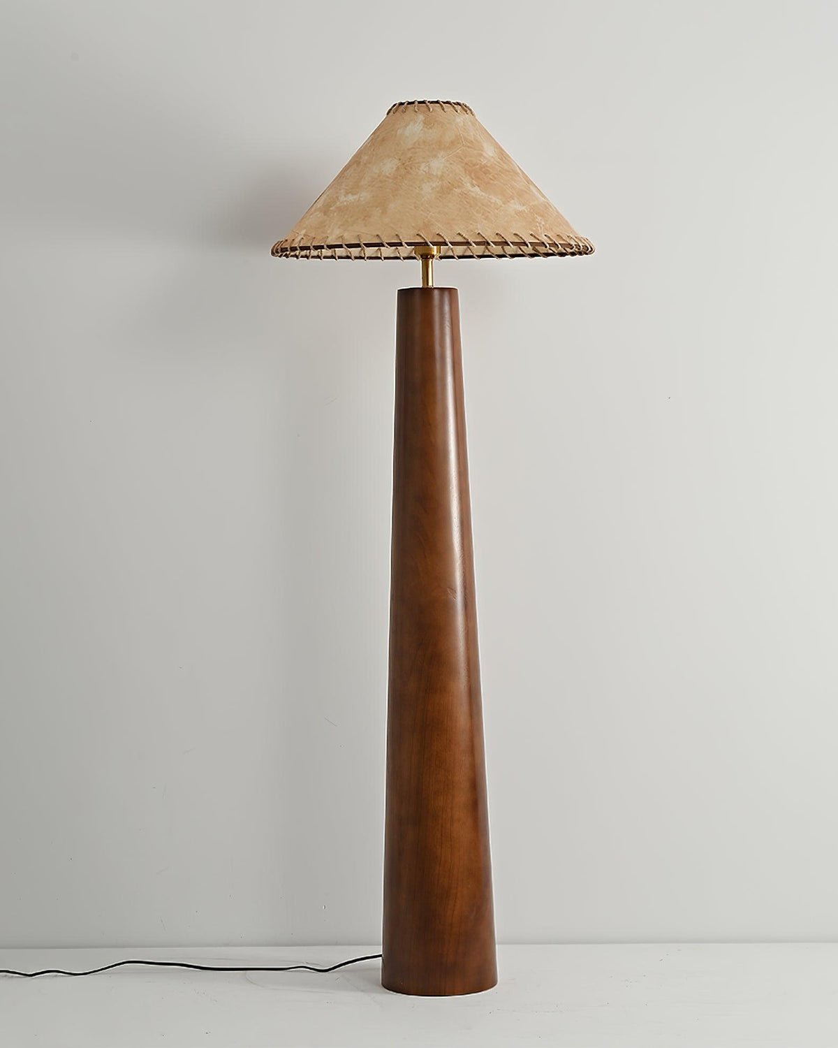Cedar lámpara de pie