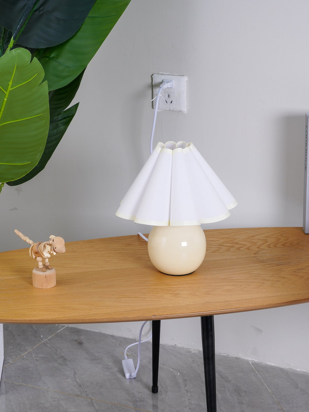 Nirixon lámpara de mesa de tejido caprichosa