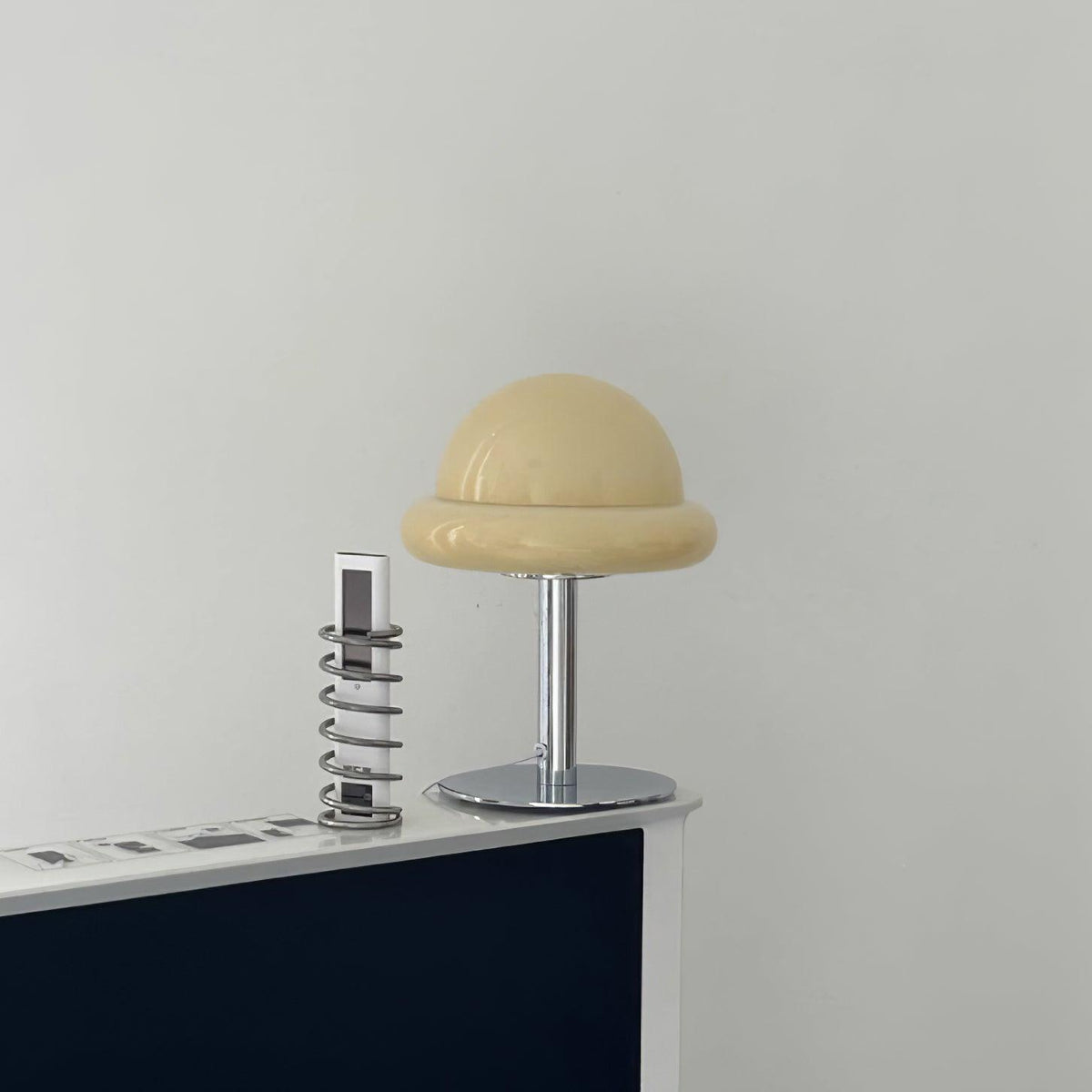 Eirisella lámpara de mesa de vidrio