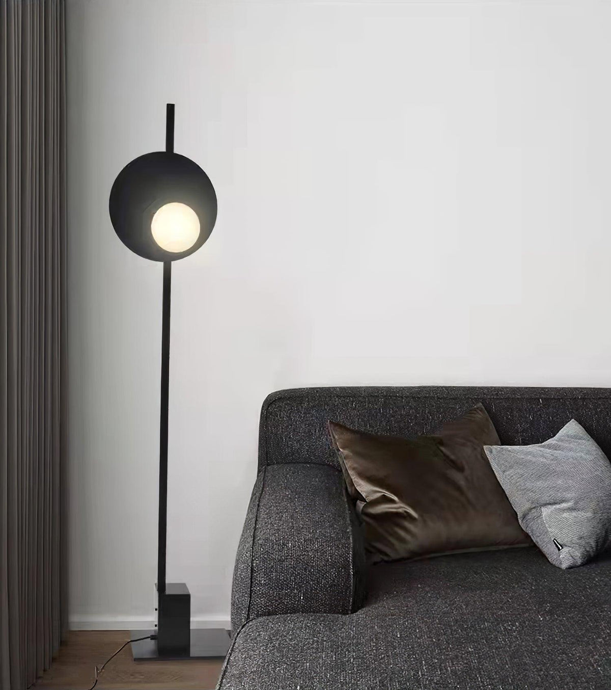 Vibe lámpara de pie minimalista de vidrio