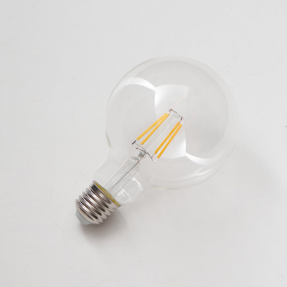 Lumeaya LED E27 o bombilla E26
