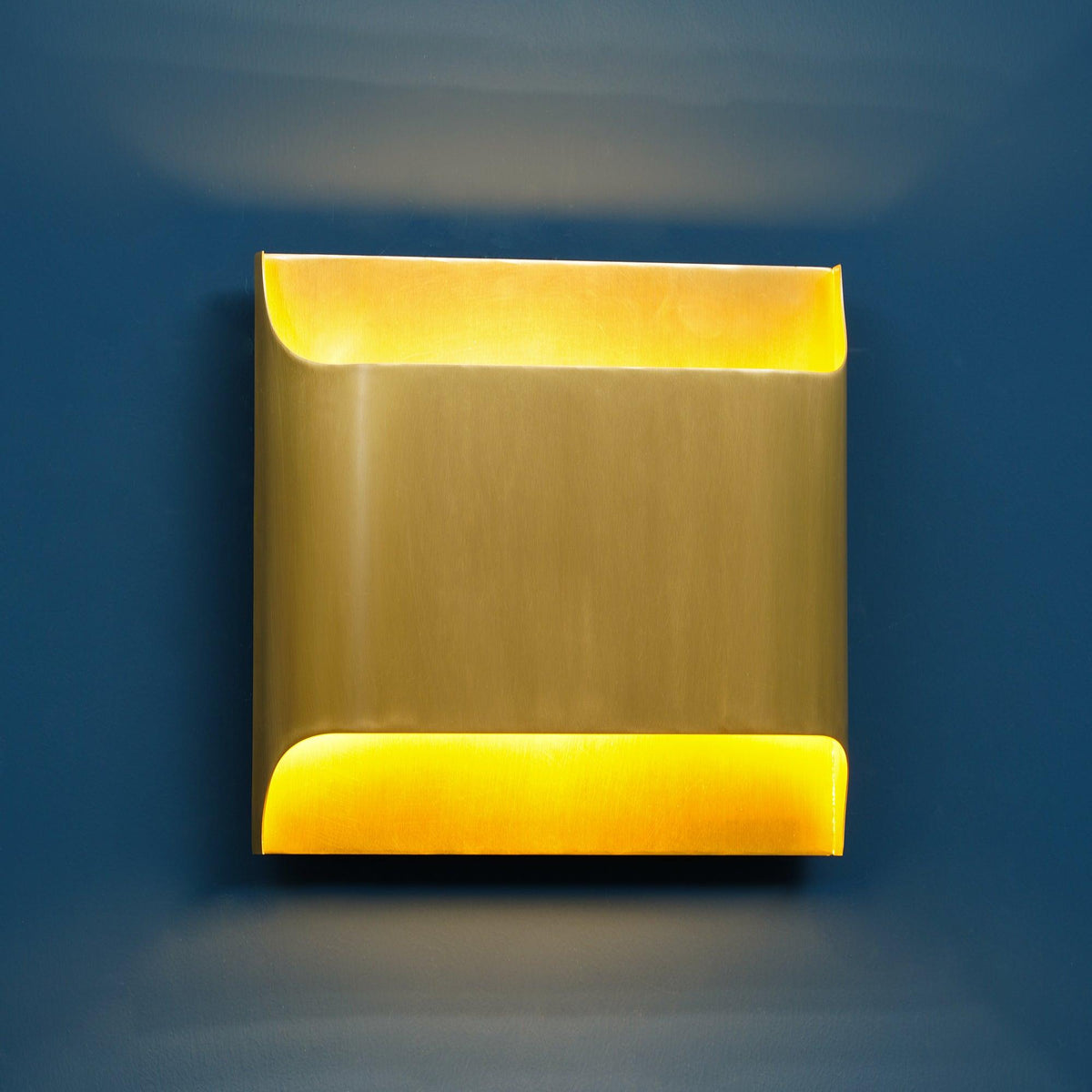 Hardy nórdico aplique de pared de latón