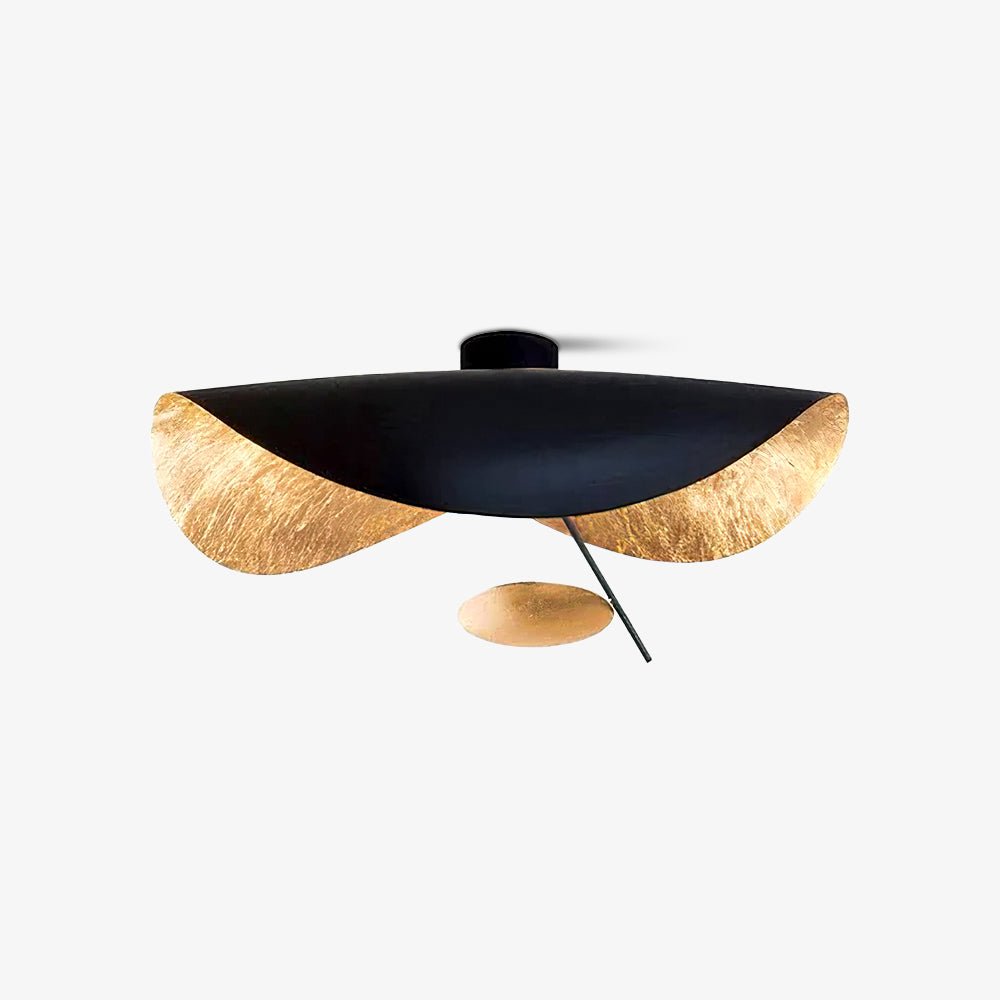Solenena lámpara de techo Solena con abatidor curvado y interior dorado