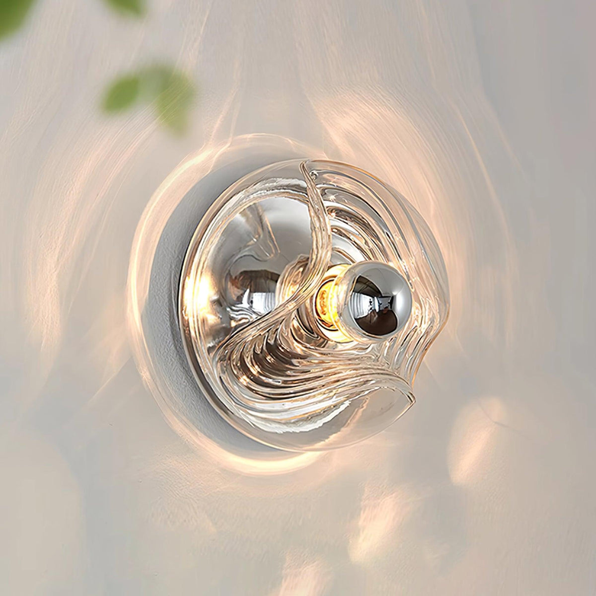 Aplique de pared moderno con textura en espiral, color gris y transparente