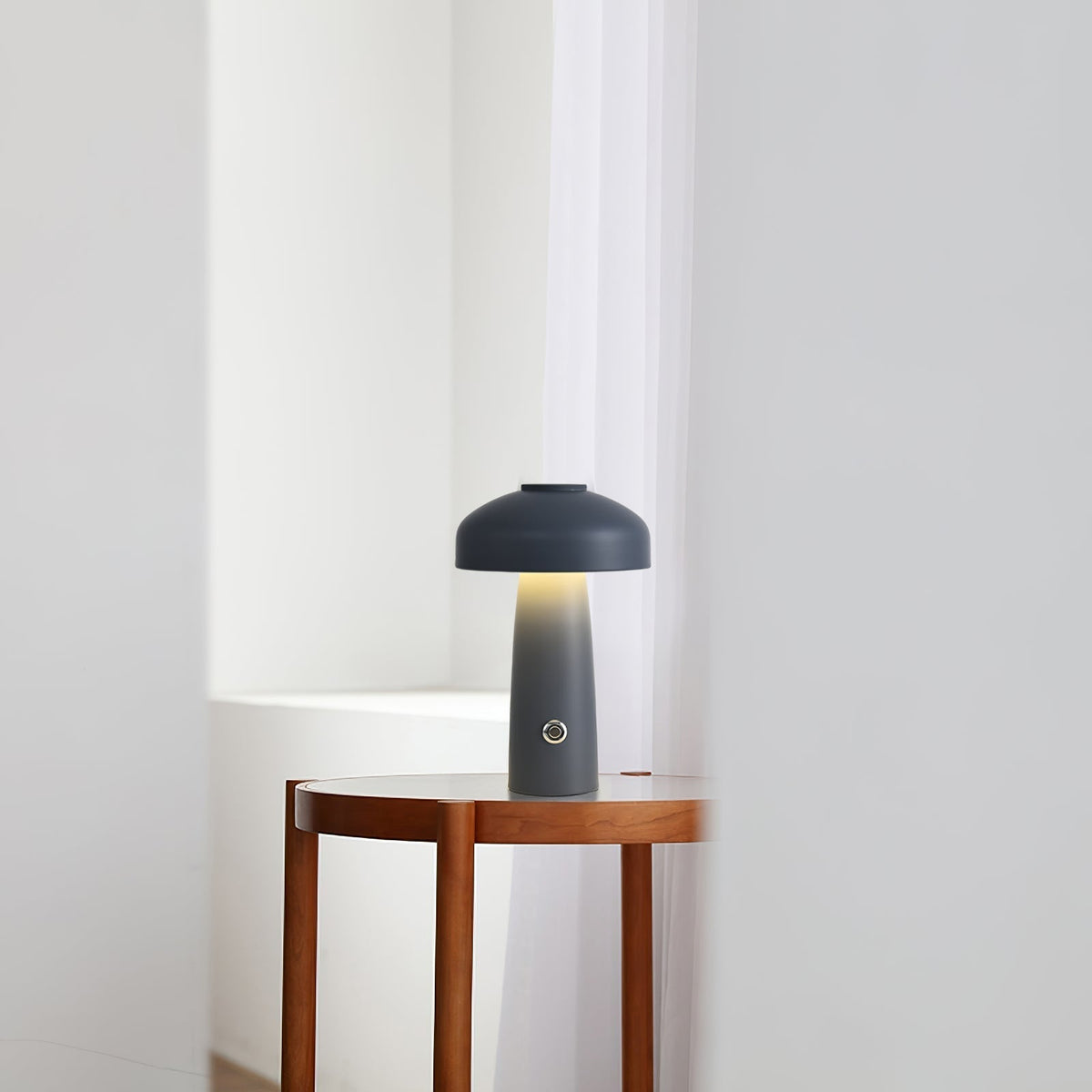 Poppist lámpara de mesa