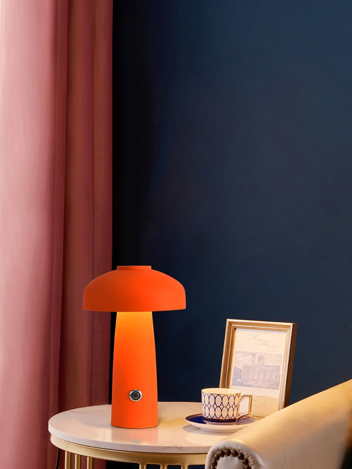 Poppist lámpara de mesa