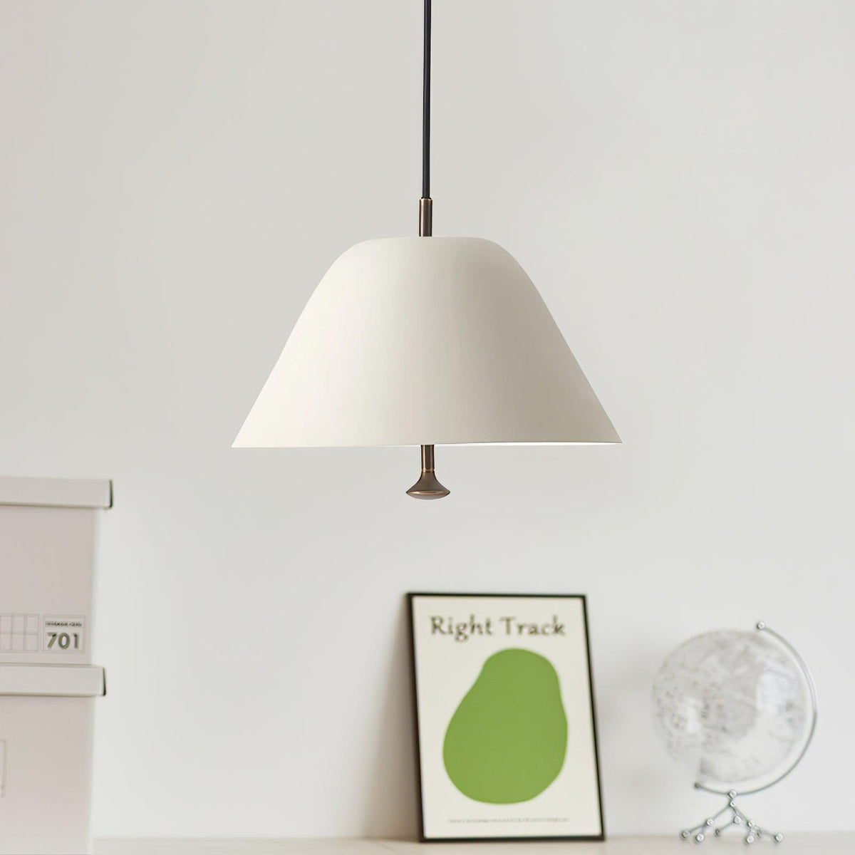Evir lámpara colgante en vidrio, latón y estilo minimalista
