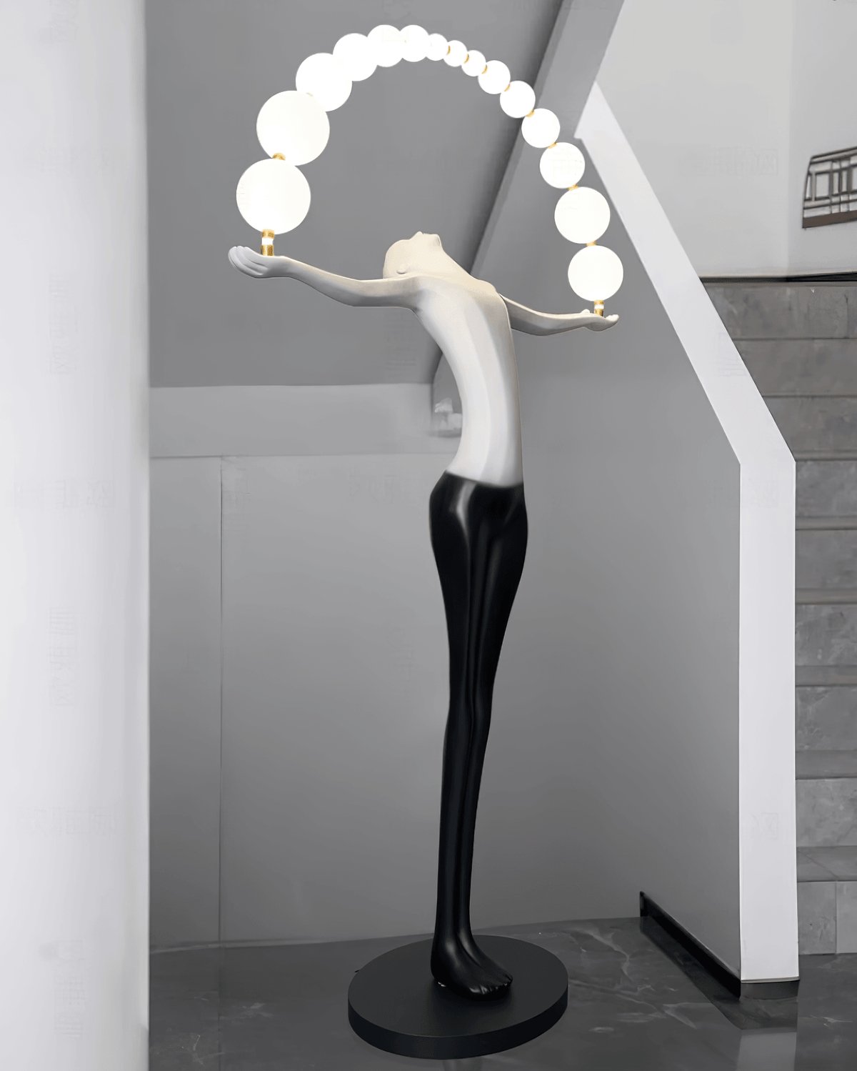 Luminara Gradient Sculptural lámpara de pie