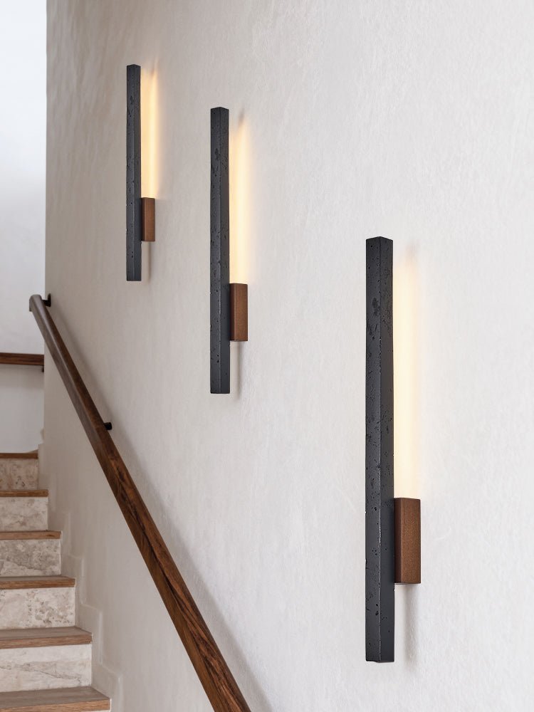 Juna aplique de pared lineal negro de travertino