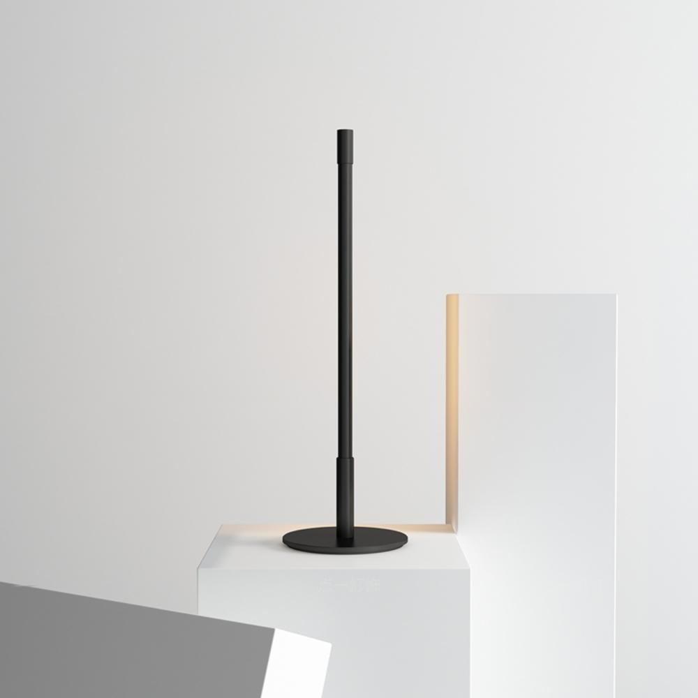 Riven lámpara de mesa minimalista
