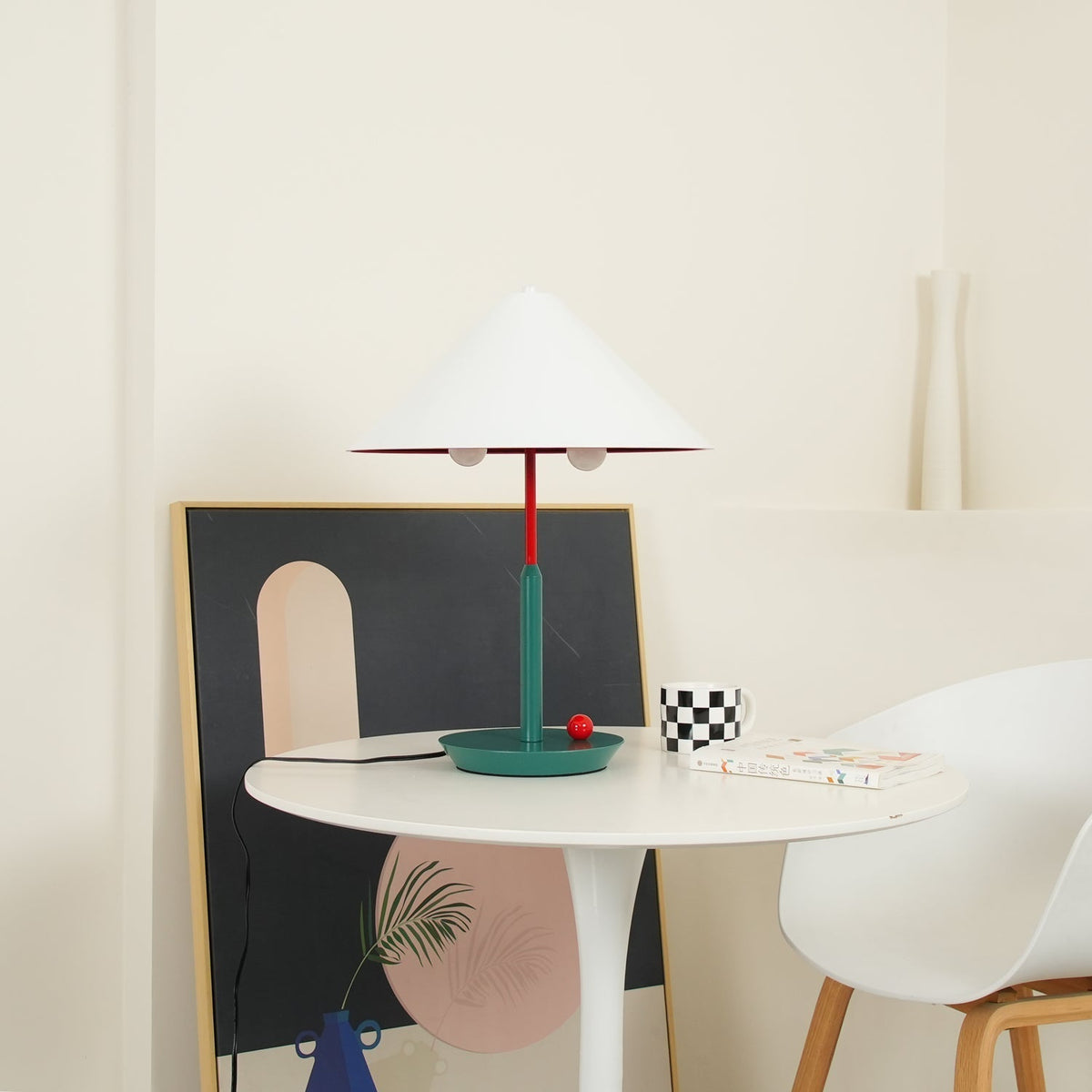 Liorinina lámpara de mesa moderna