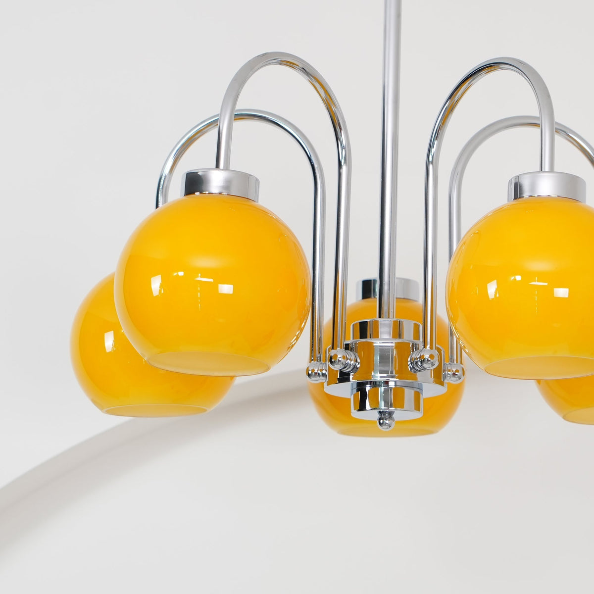 Liororian lámpara de araña con globos de vidrio amarillo