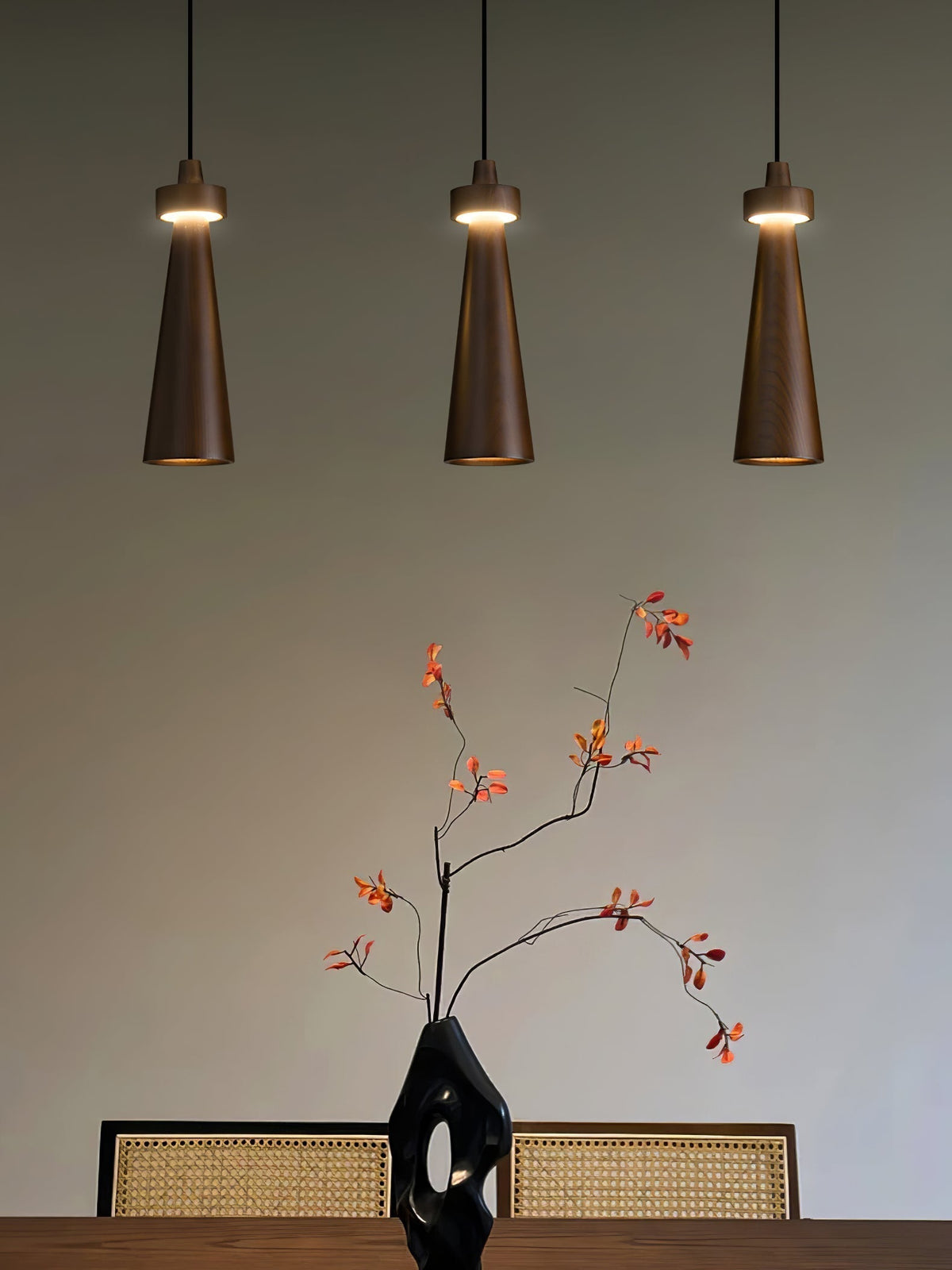 Taper Lámpara Colgante Negro Minimalista Madera