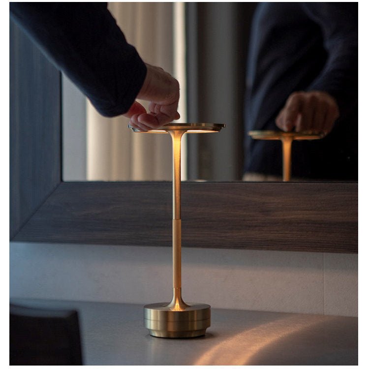 Solvane lámpara de mesa recargable