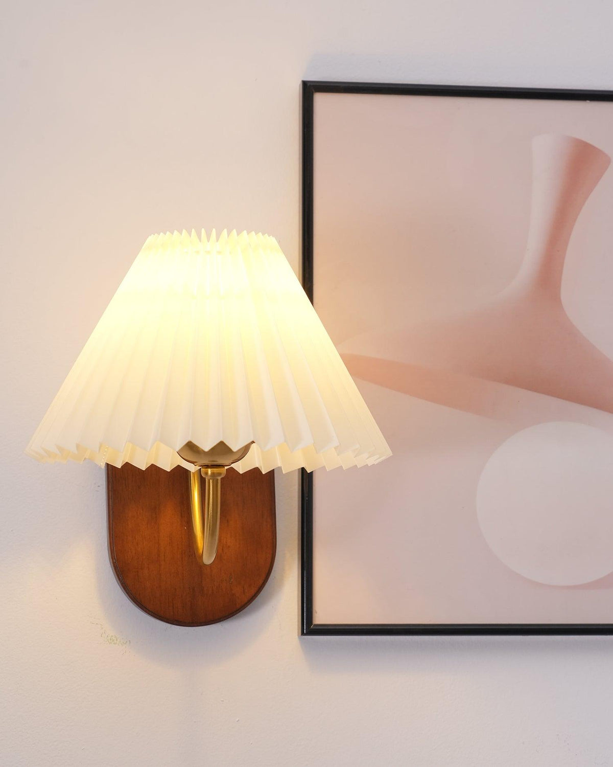 Teriiraine aplique de pared vintage con sombra plisada