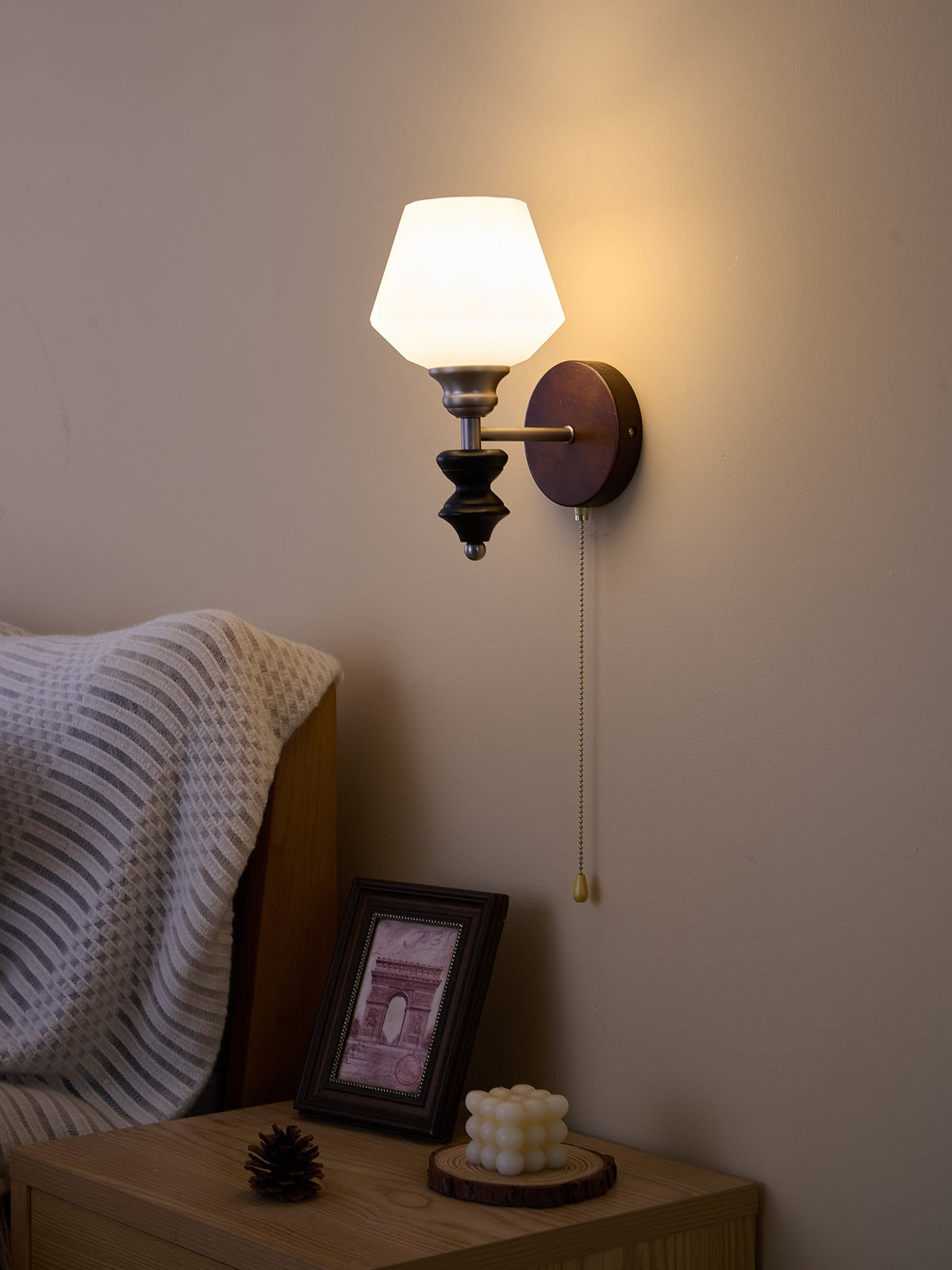 Lucille aplique de pared elegancia de estilo clásico Art vidrio madera