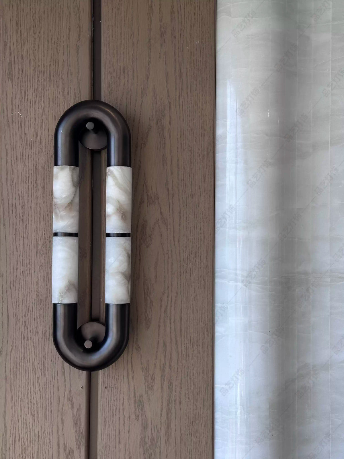 Gloxa Arc Twin aplique de pared alabastro