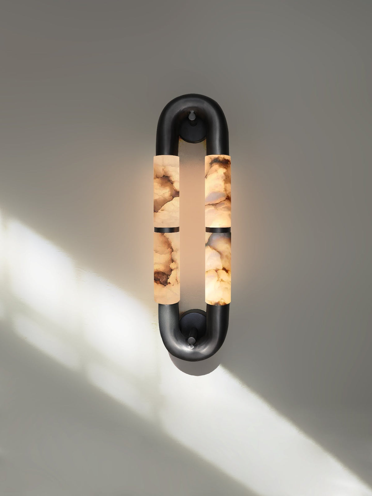 Gloxa Arc Twin aplique de pared alabastro