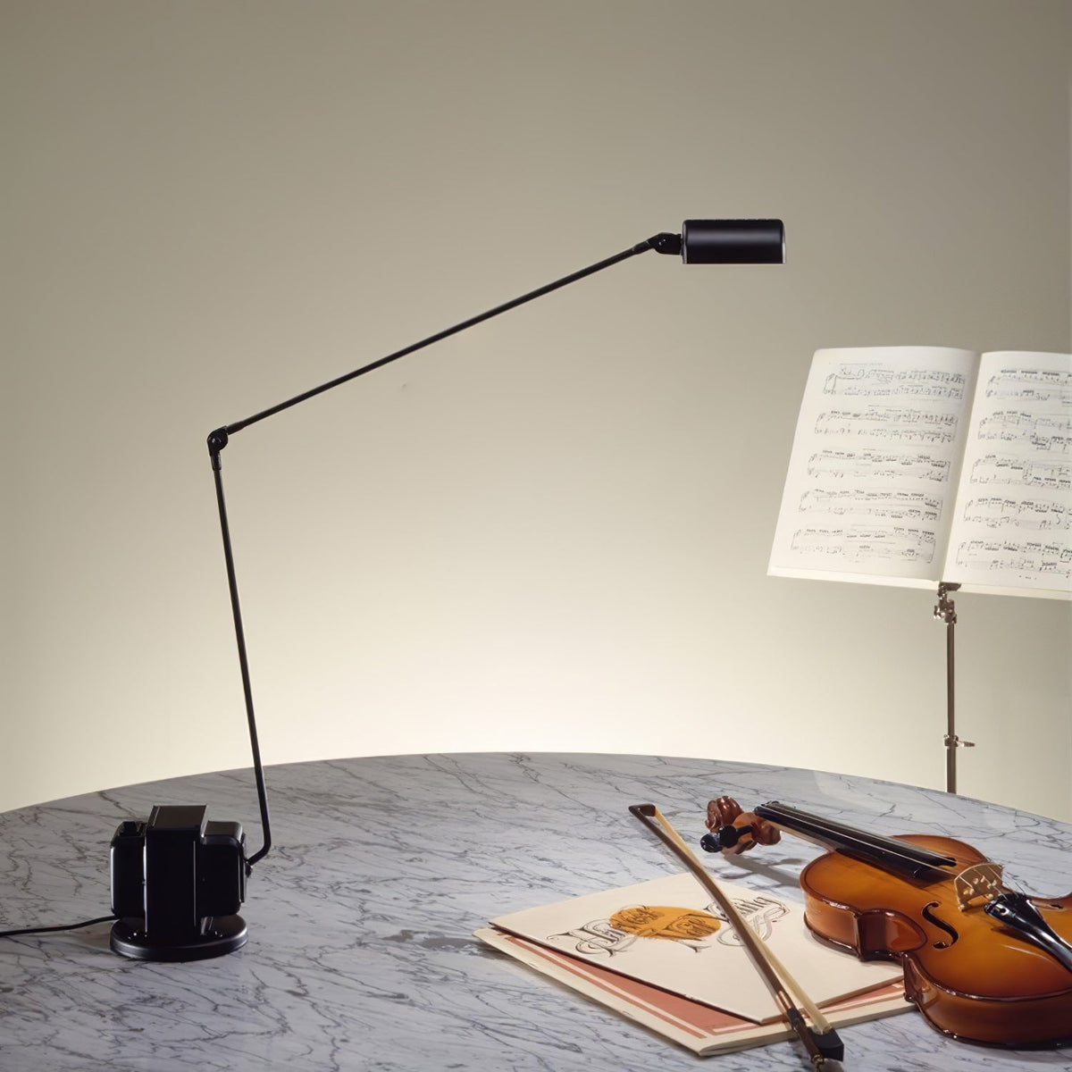 Orvyn lámpara de mesa minimalista