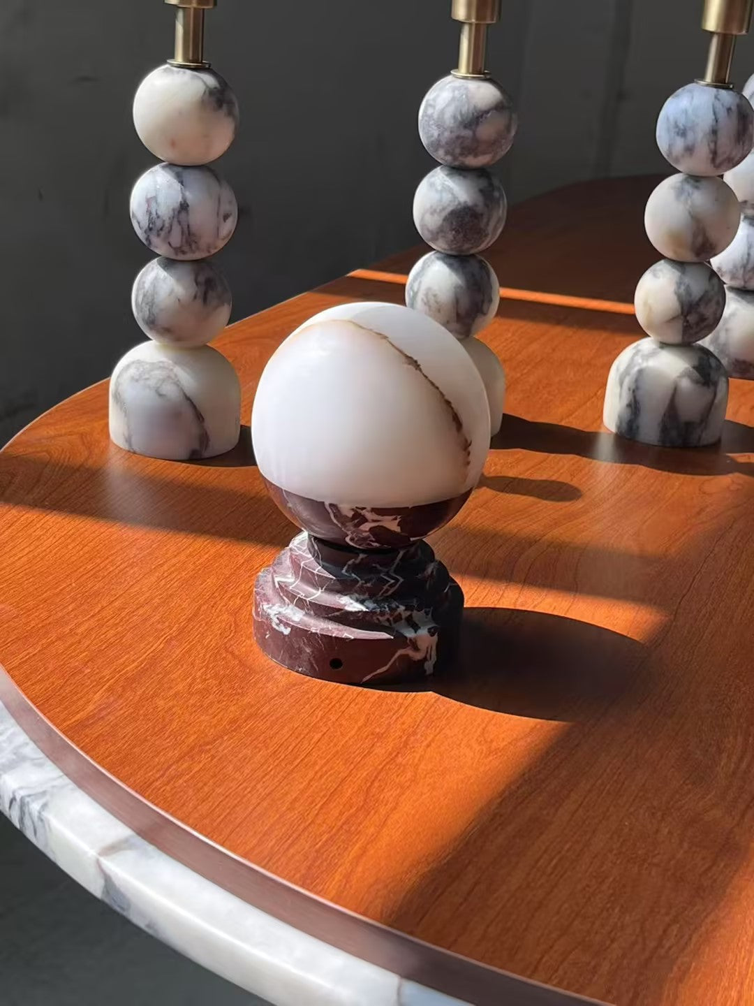 Tinarea lámpara de mesa